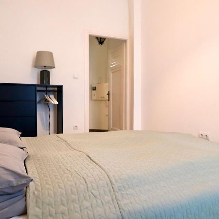 Contemporary City Apartment Váci Utca Budapeste Exterior foto